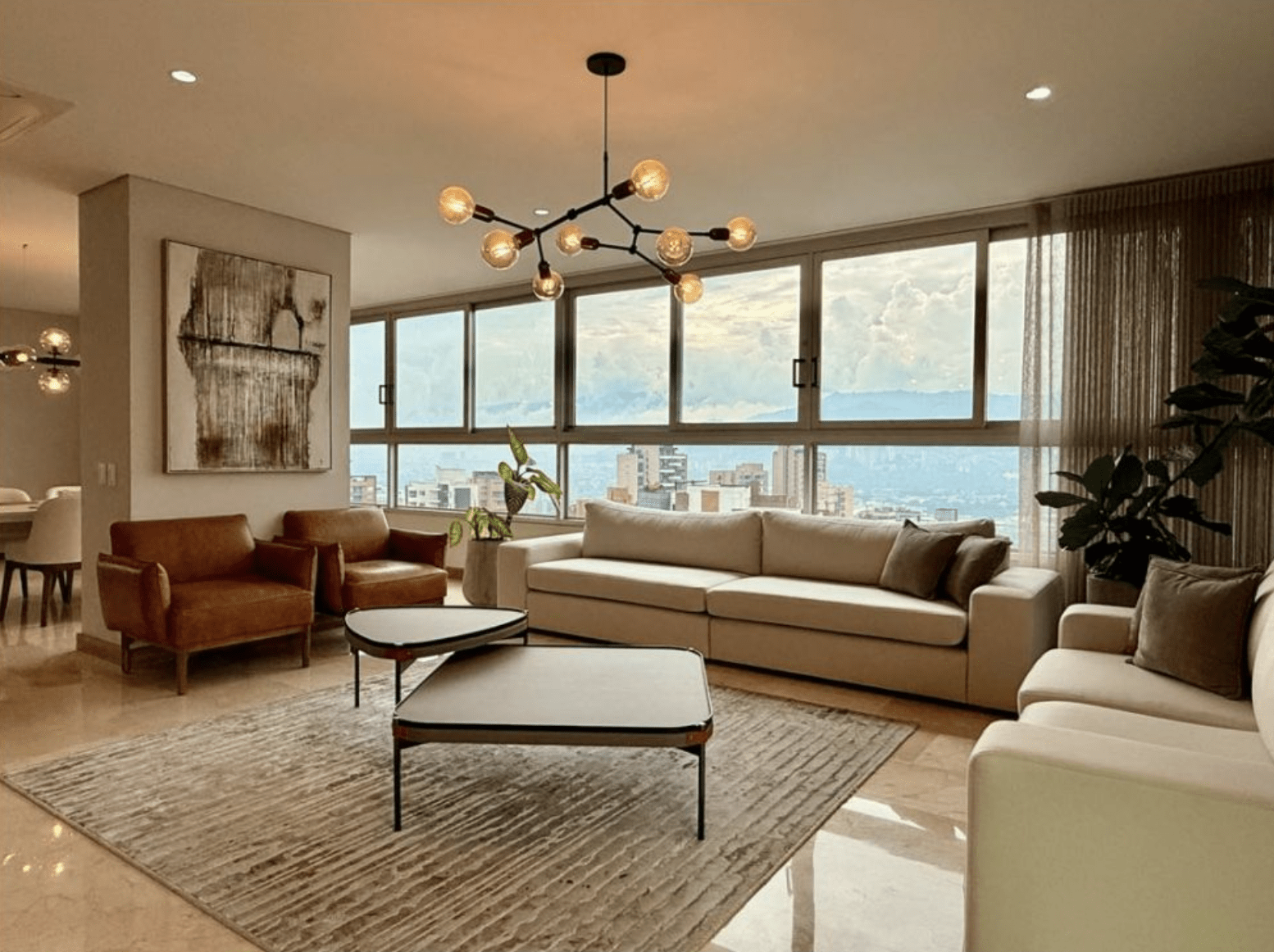 Huge Modern Penthouse with Terrace + Jacuzzi in El Poblado — imagen 1