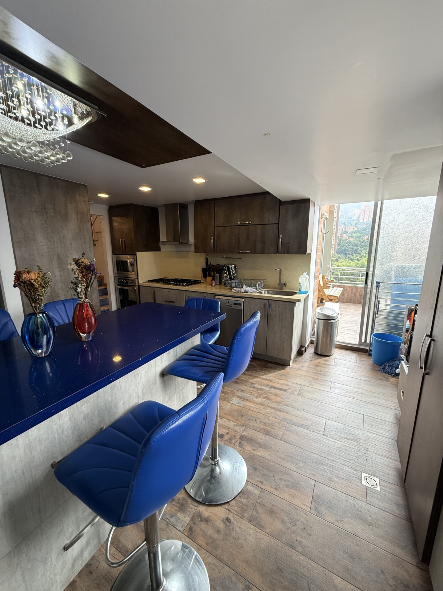 Four-Bedroom Duplex Apartment with Green Views near the Golden Mile — imagen 1