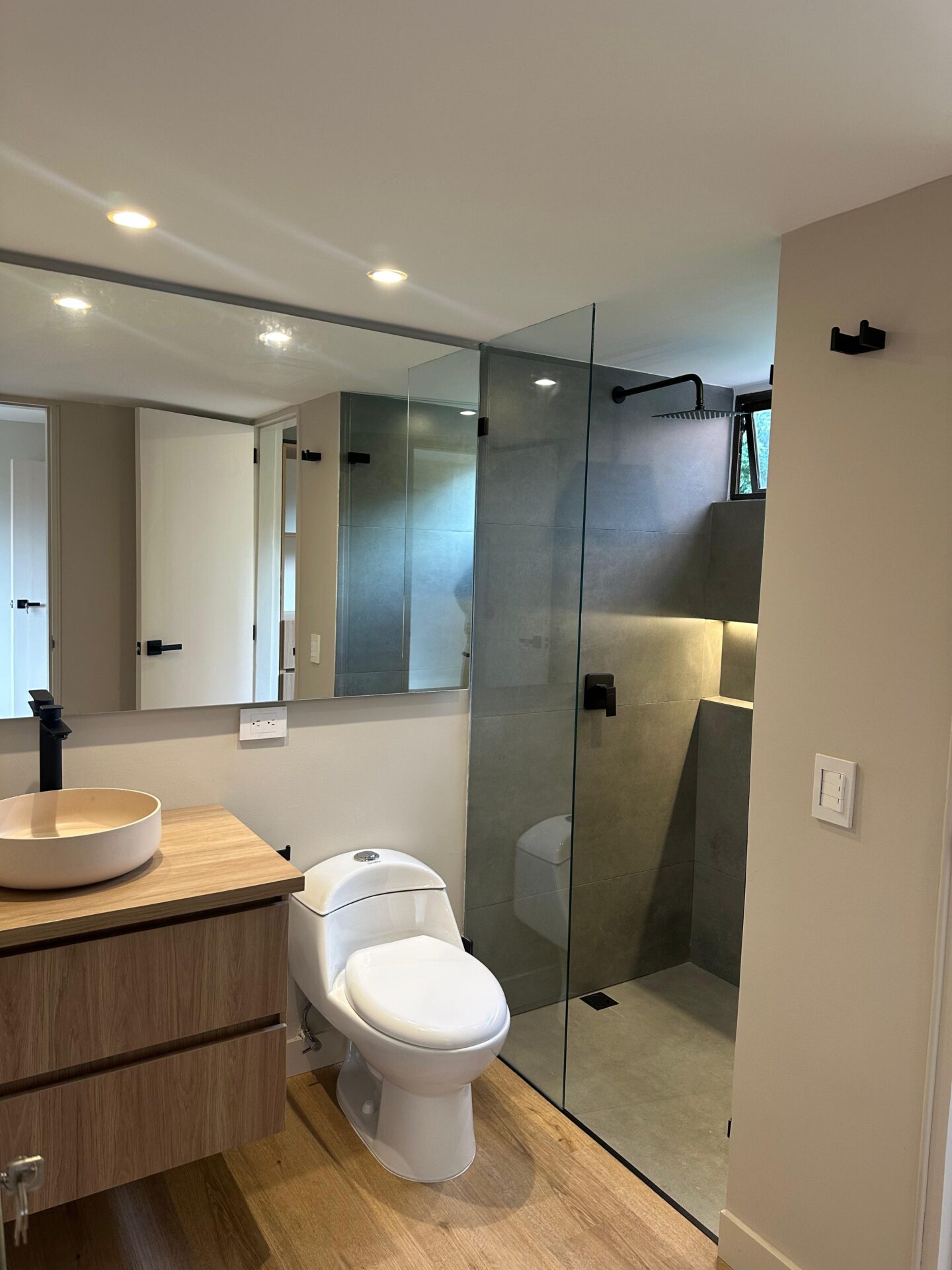 Fully Remodeled Apartment with Modern Design in the Golden Mile, Alejandria — imagen 4