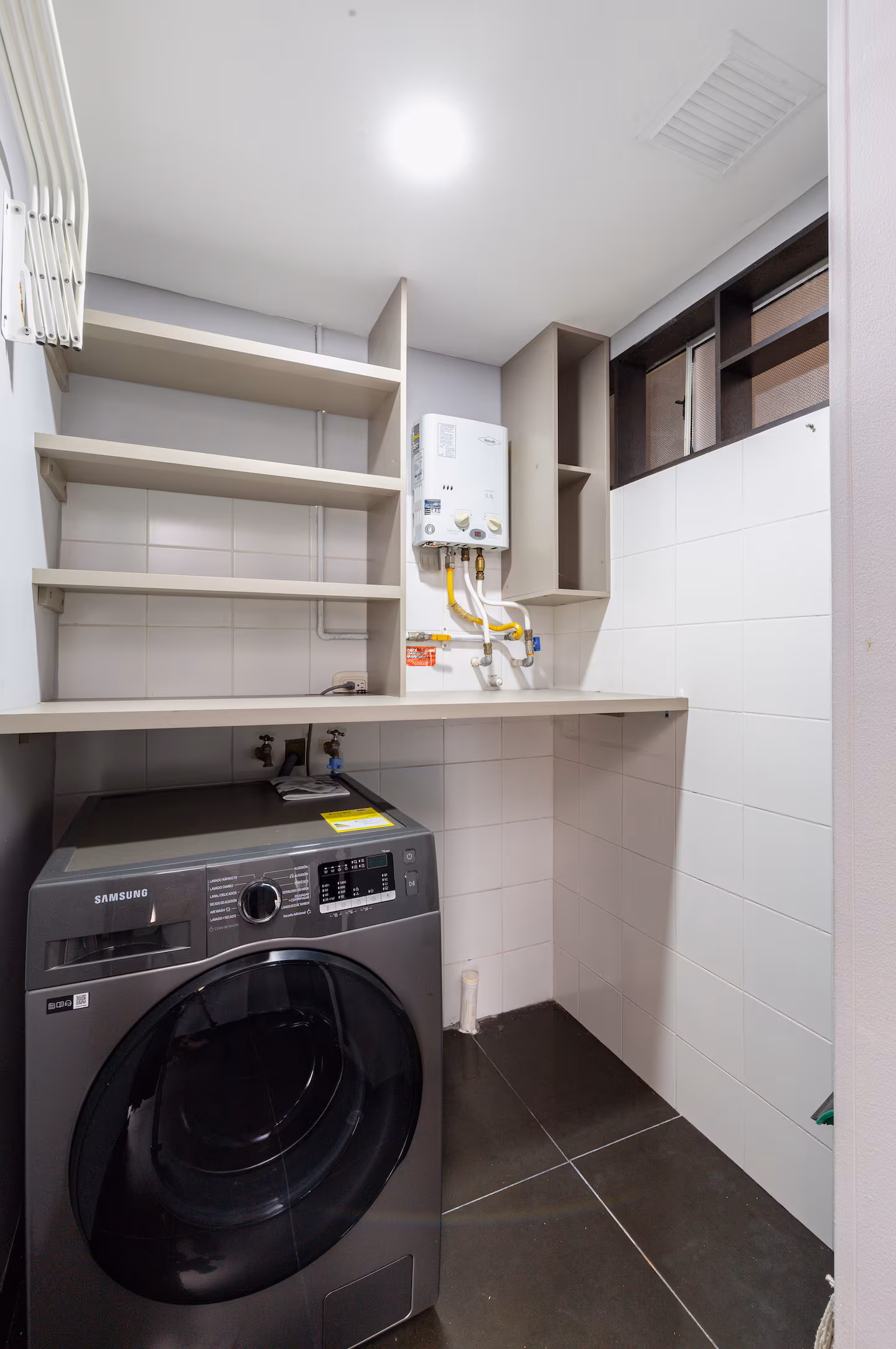 Well Priced Fully Furnished Apartment in El Poblado, Medellin — imagen 3
