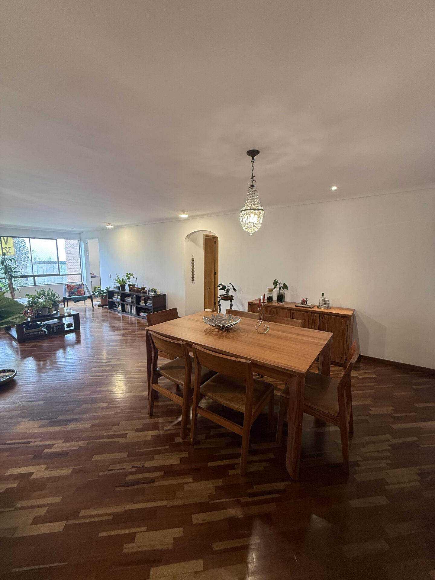 Well Sized Apartment with Remodel Opportunity near Provenza and Tesoro — imagen 3