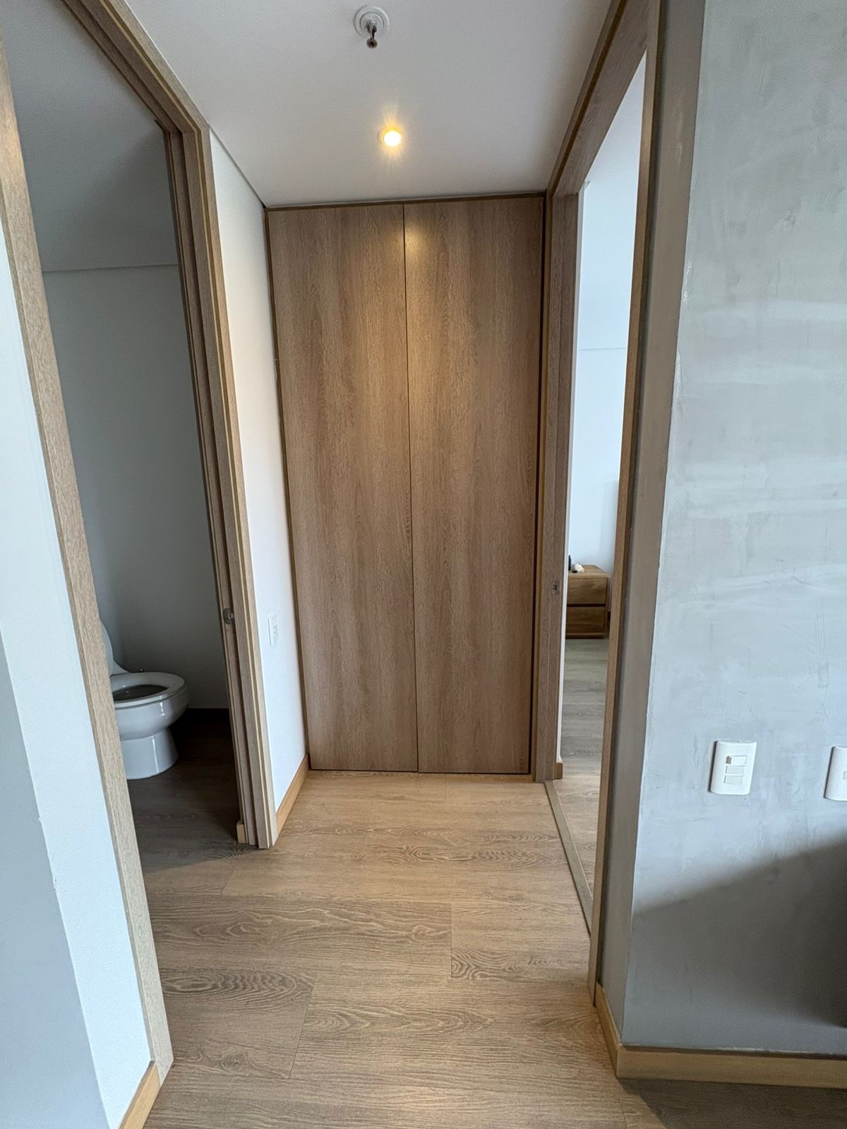 Stylish One-Bedroom Apartment with Top Amenities- Located Only 5 Minutes from El Tesoro Mall. — imagen 4