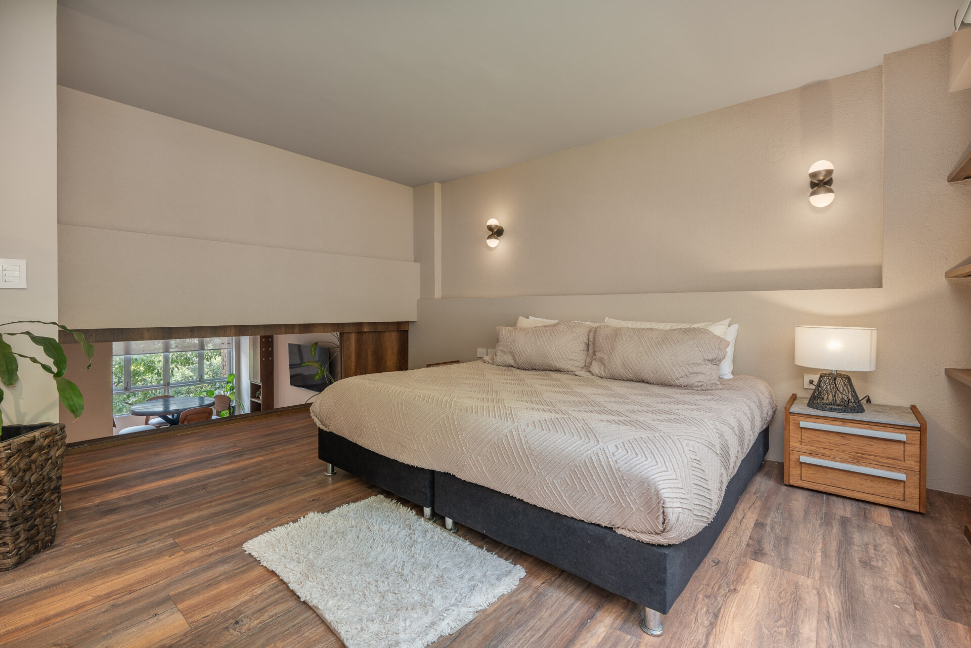 Provenza Two Bedroom Remodelled Apartment [Turn-Key] — imagen 4