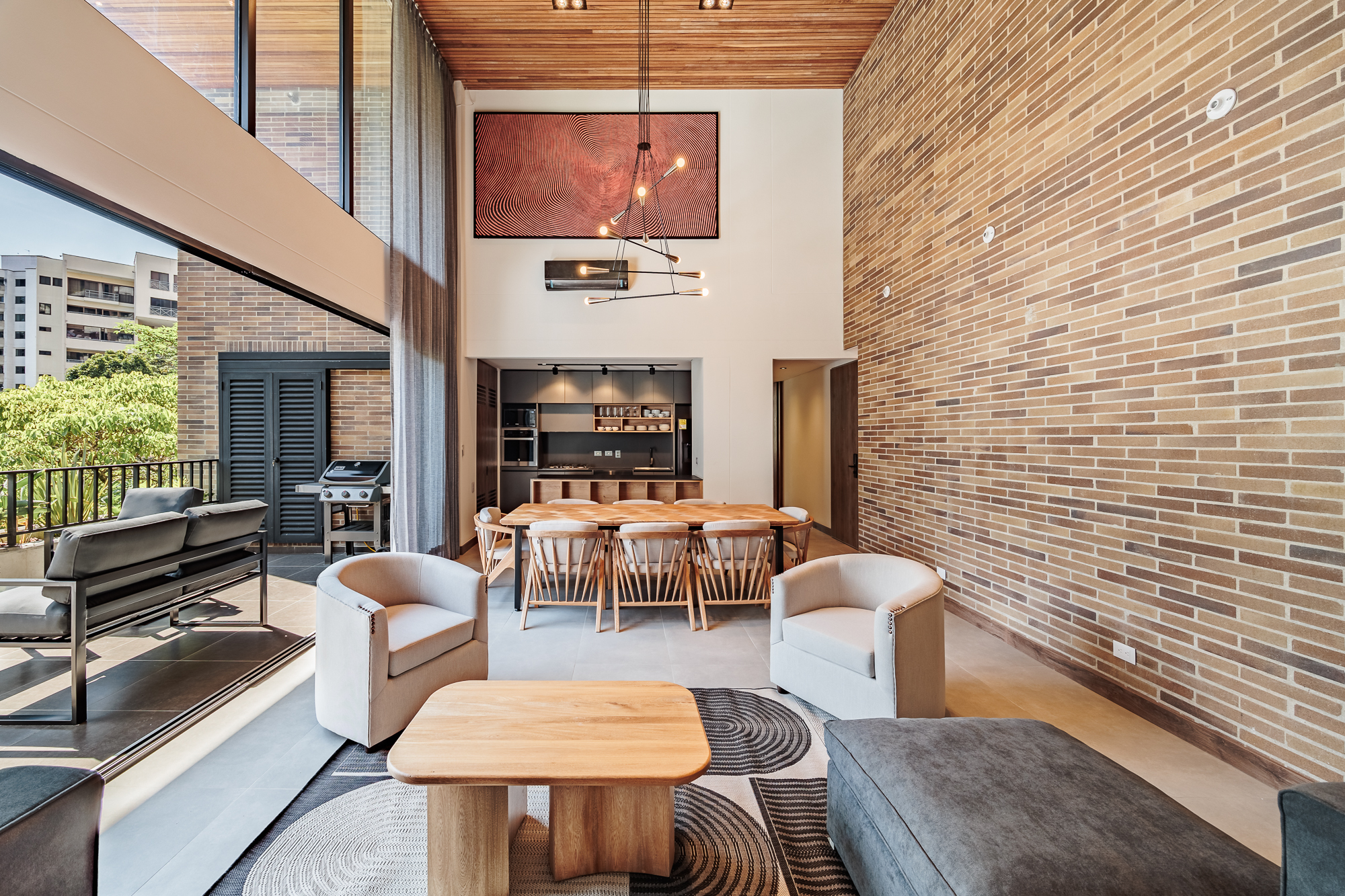 Three-Bedroom Apartment in El Poblado, Medellin | Daily Rentals Allowed — imagen 4