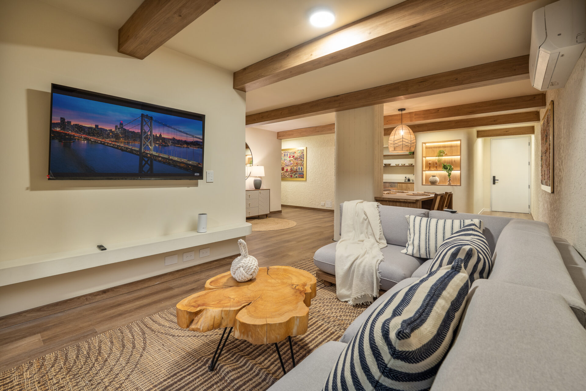 Three-Bedroom Daily Rental Apartment in the Heart of Provenza — imagen 3