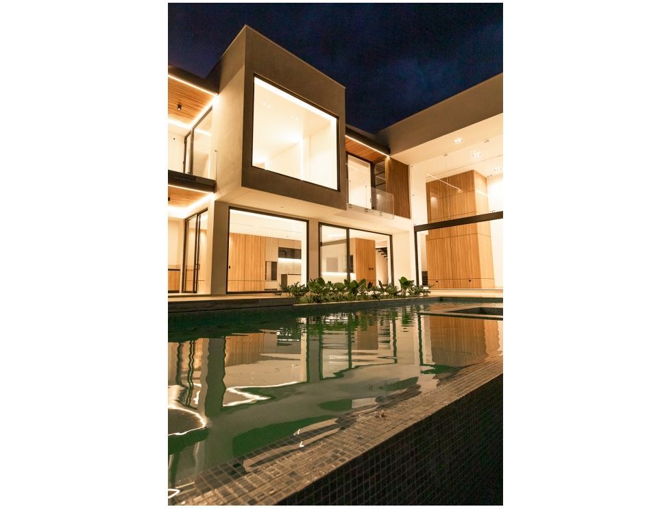 Newly Built Cerritos House with Top Amenities In Cerritos, Pereira [Malabar] — imagen 1
