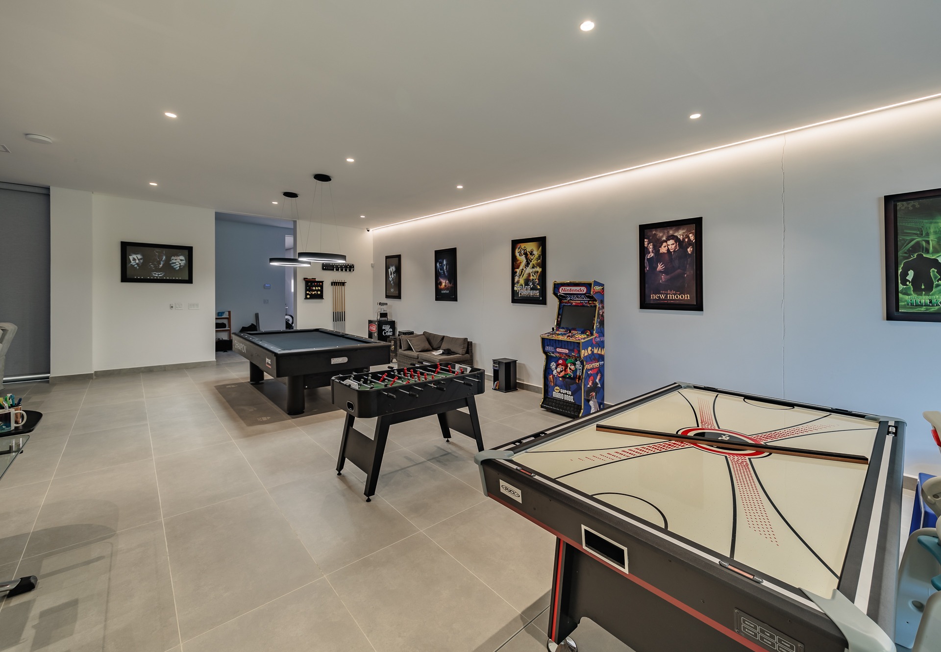 High-End Three-Bedroom House f in El Poblado with Heated Pool, Jacuzzi & Home Automation. — imagen 3