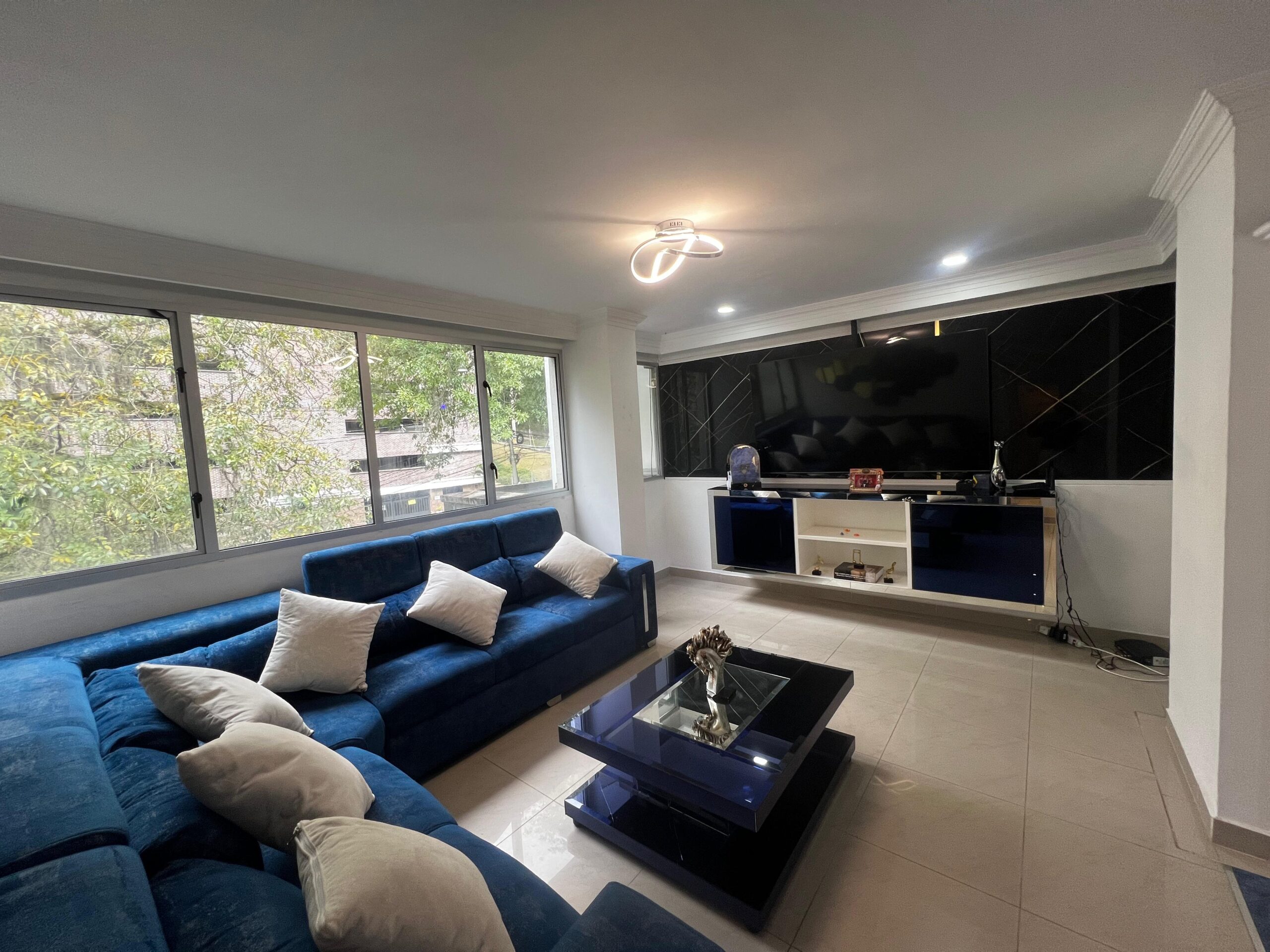 Two-Level Penthouse with Smart Home Features and Private Wellness Area [Provenza] — imagen 3