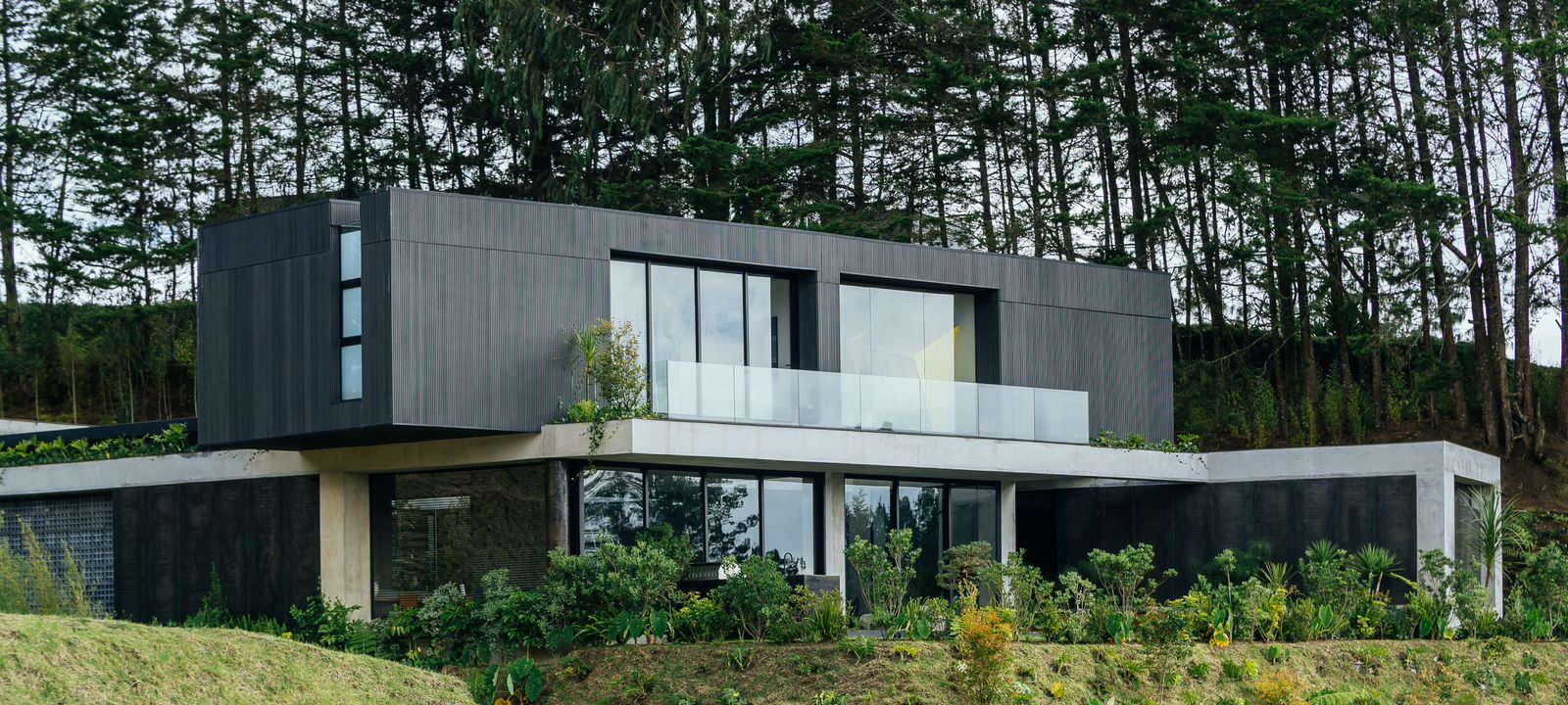 Unique Turn-Key Luxury House in Las Palmas Medellin — imagen 4