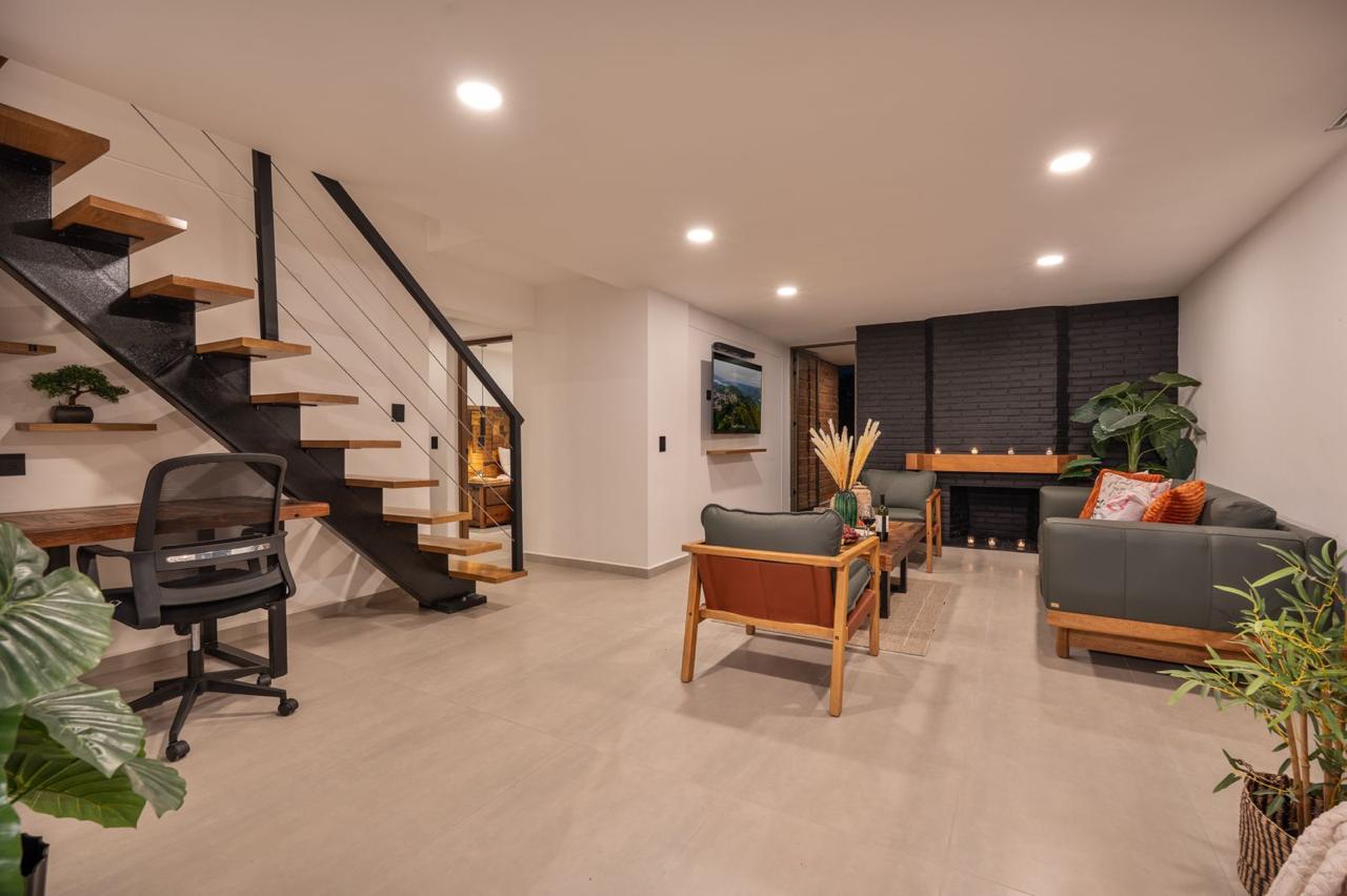 Fully Furnished Spectacular Duplex Apartment with Three-Bedrooms in the Heart of Provenza. — imagen 22