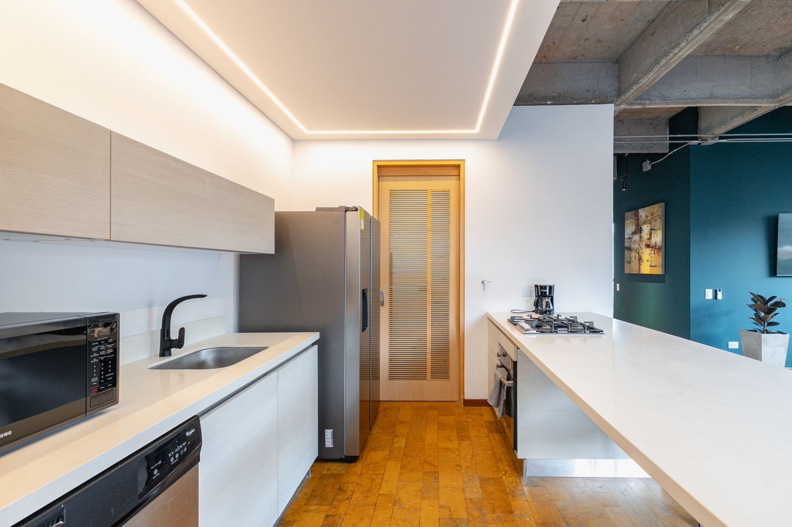 Daily Rental Opportunity in El Poblado / Modern Two-Bedroom — imagen 1