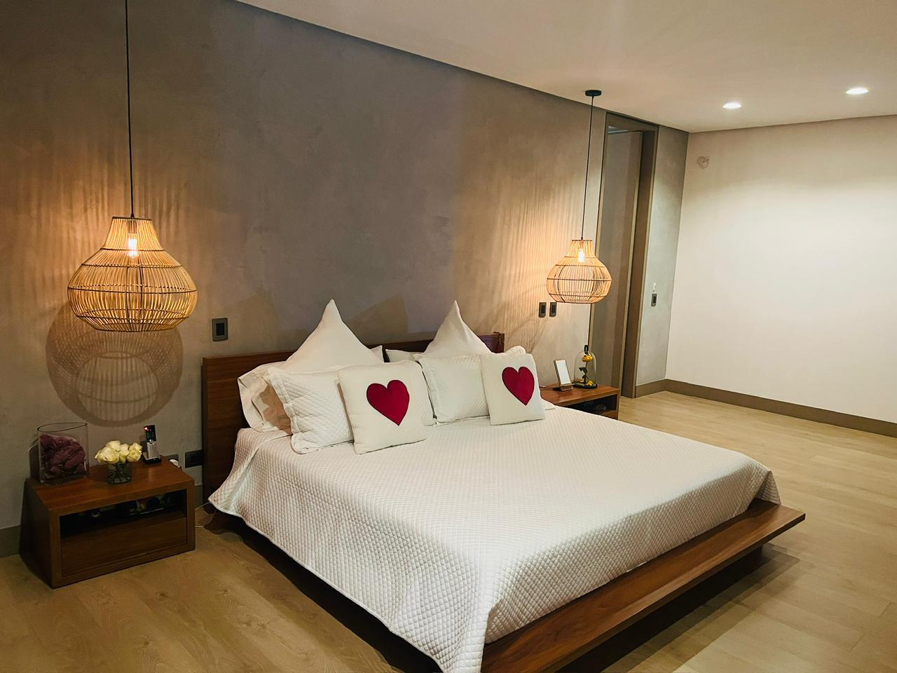 Stunning Four-Bedroom Luxury Home with Home Cinema and Jacuzzi, Located in Las Palmas. — imagen 3