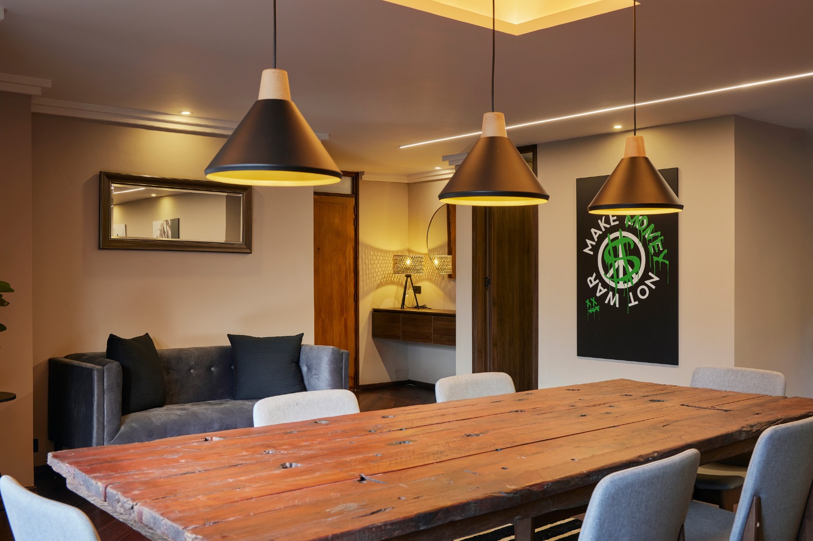 Immense Two Bedroom Apartment with Huge Private Terrace in El Poblado — imagen 1