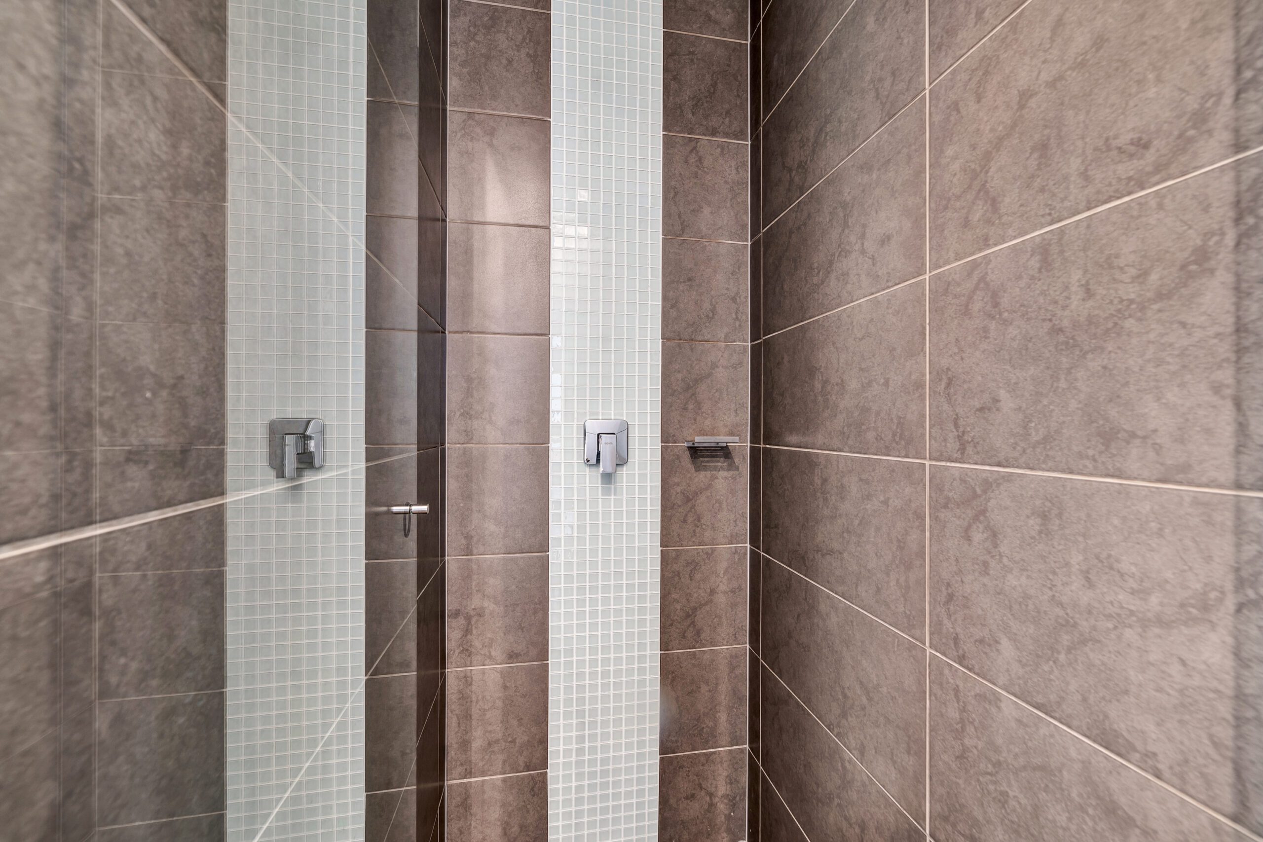 Modern One-Bedroom Apartment with City Views in Tesoro Neighborhood [El Poblado] — imagen 3