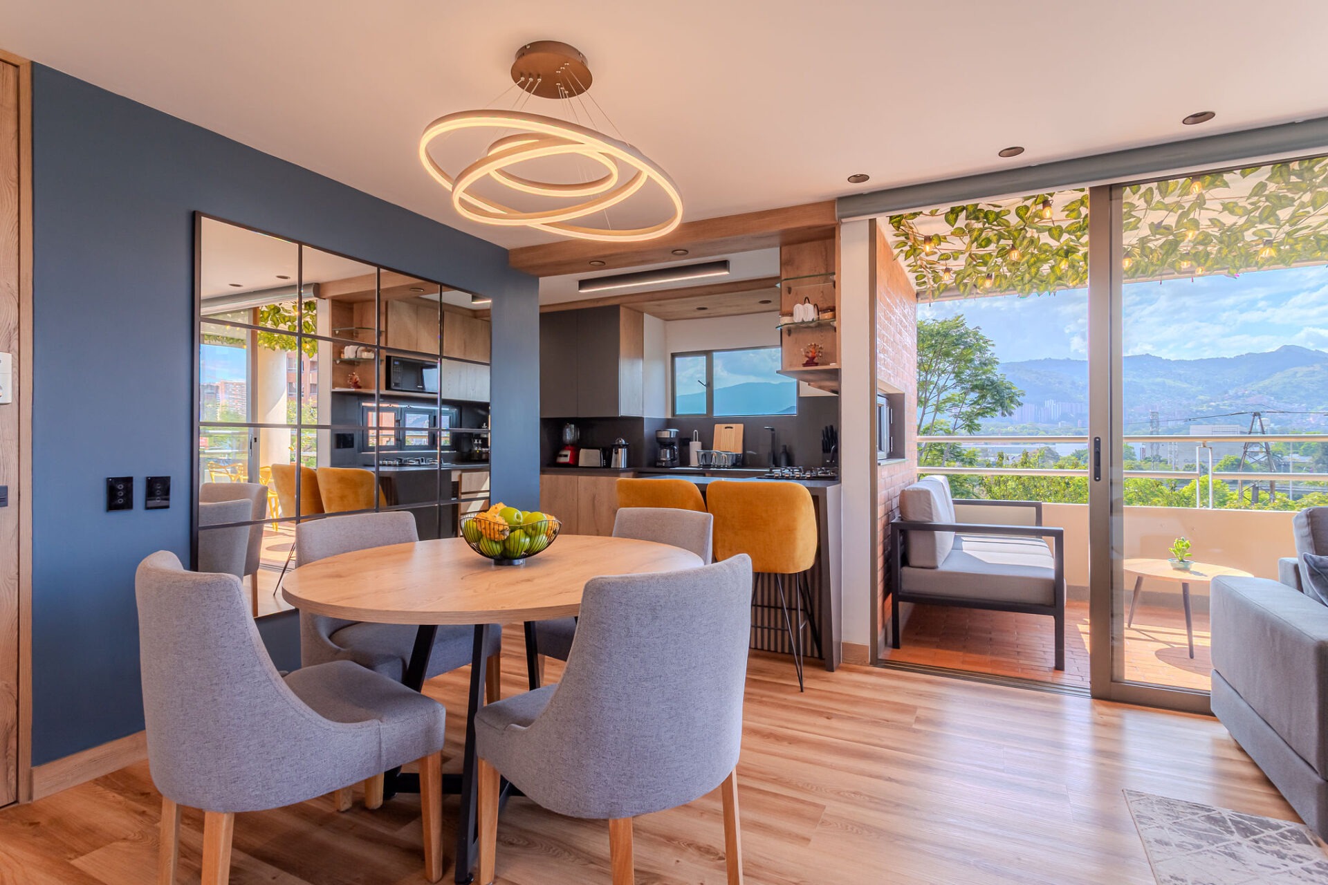 El Poblado Apartment 2 BR, Fully Furnished & Prime Location — imagen 3