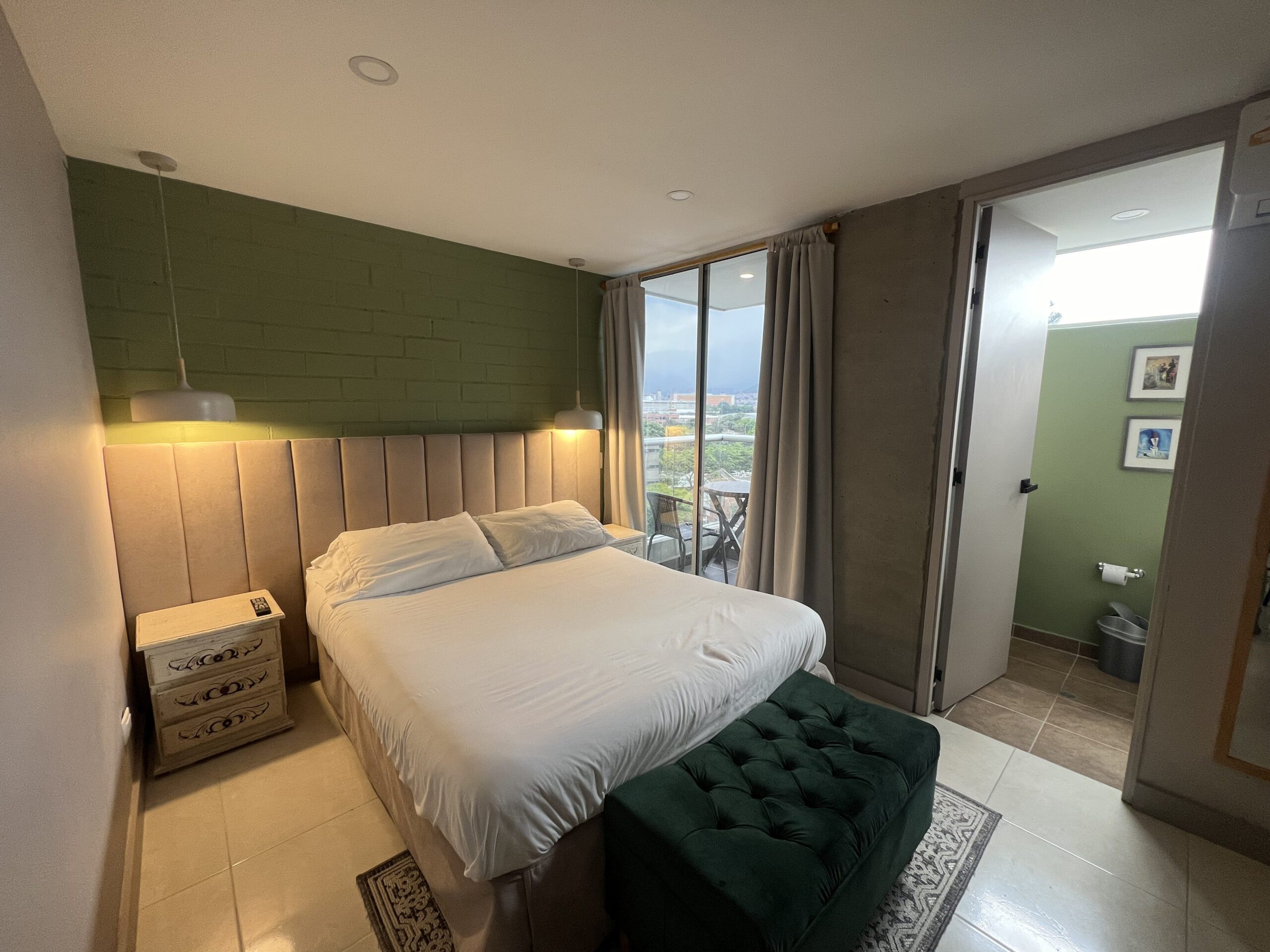 Fully Furnished 1-Bedroom Daily Rental Apartment with Nice Views — imagen 4
