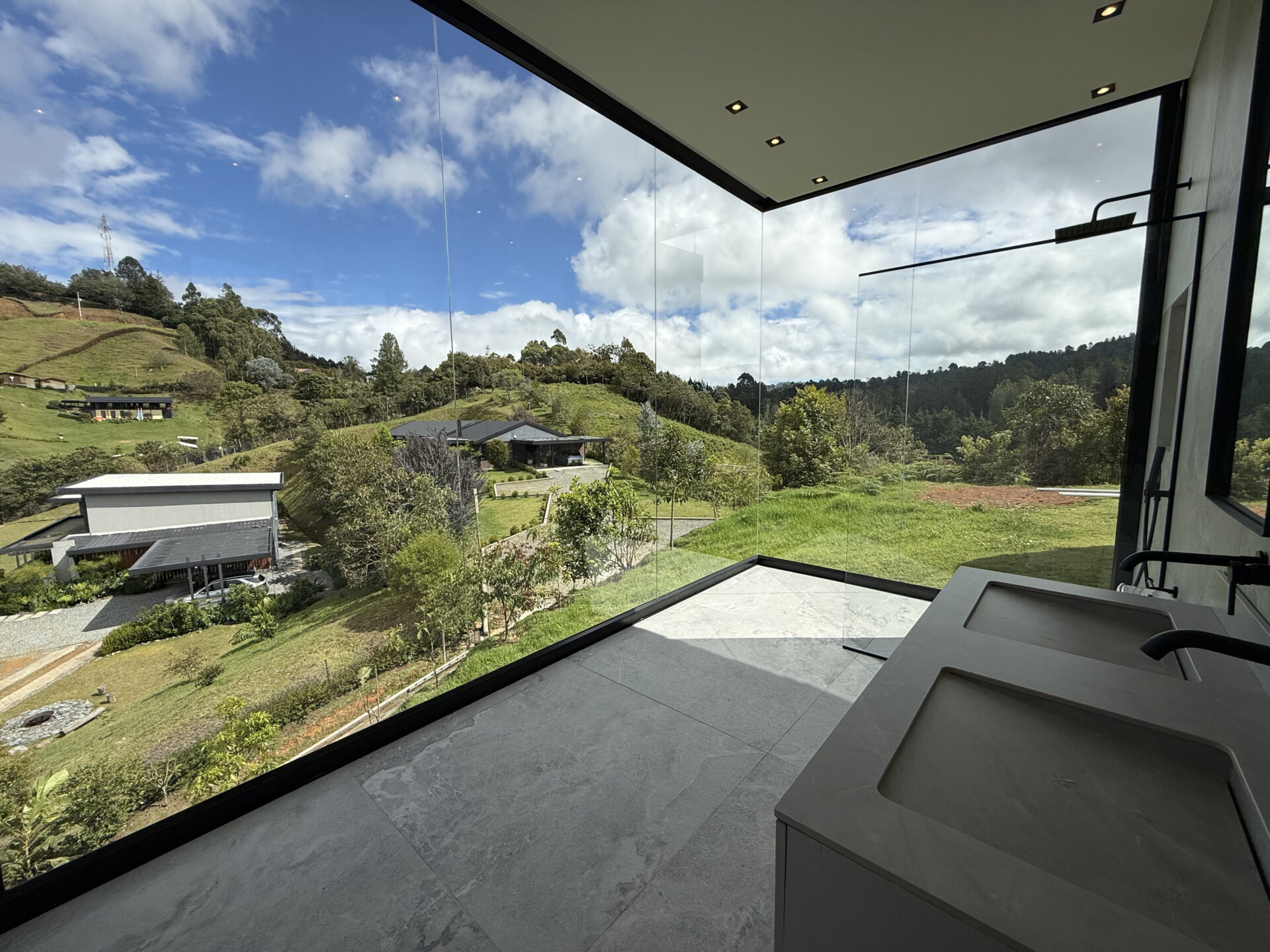Luxury Country House in a Gated Community in La Loma del Escobero, Envigado — imagen 12