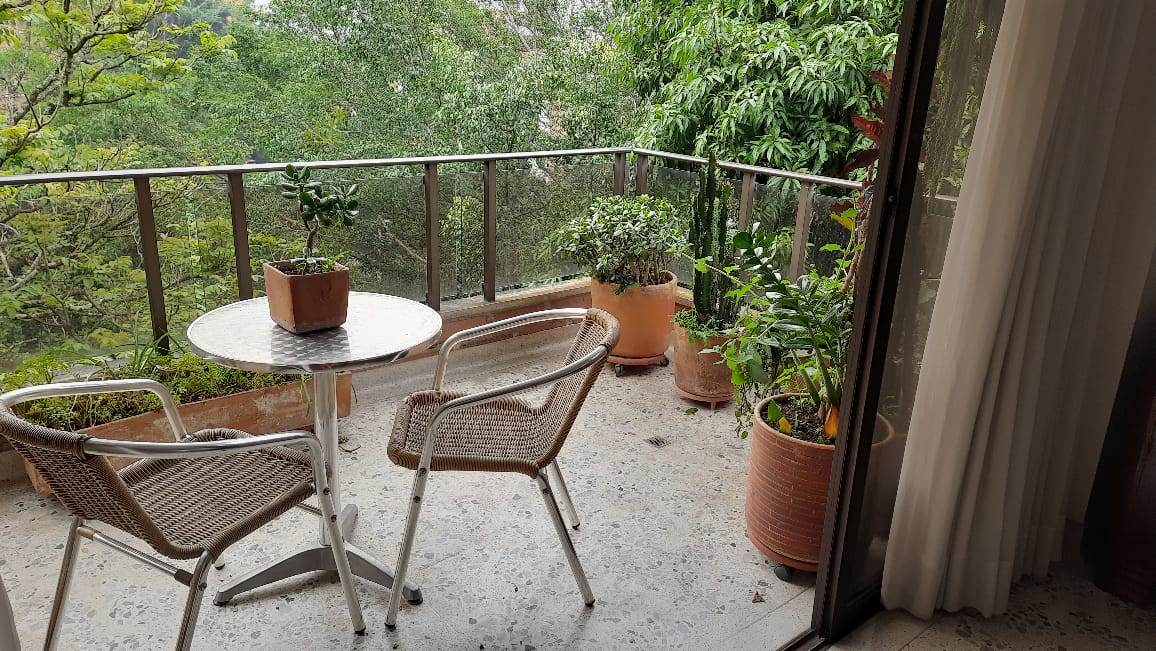 Penthouse Ready to Remodel Steps Away from Provenza [El Poblado – Medellin] — imagen 3