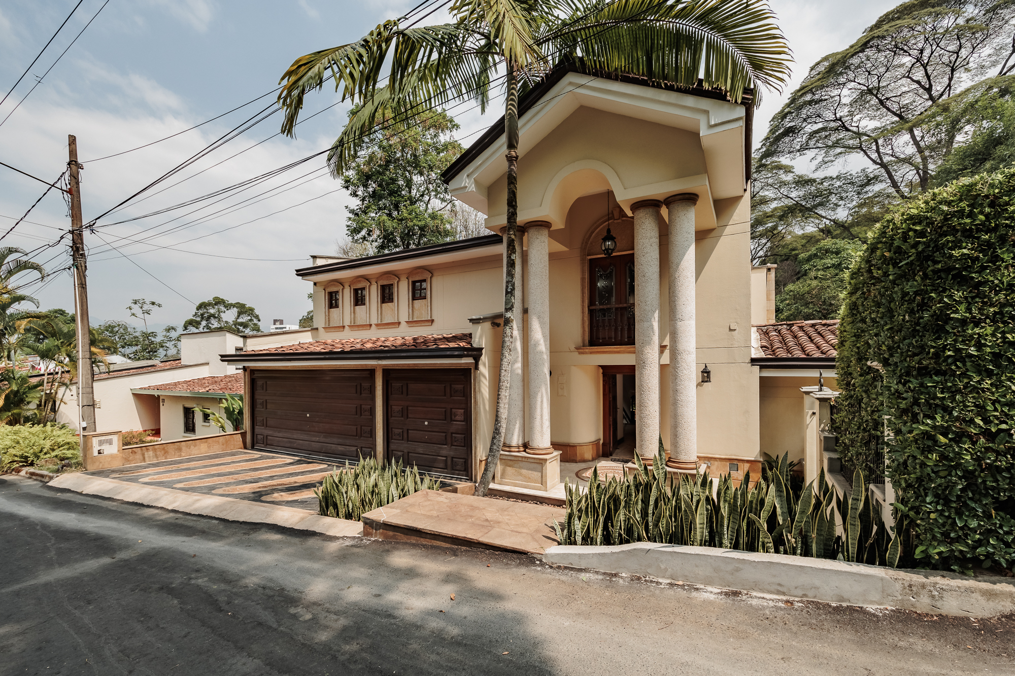 Immense 6 Bedroom House For Sale In El Poblado — imagen 4