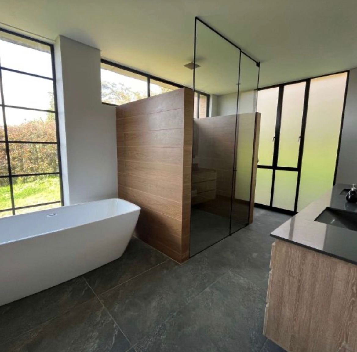 Stunning Luxury Three-Bedroom House, Located in Las Palmas. — imagen 1