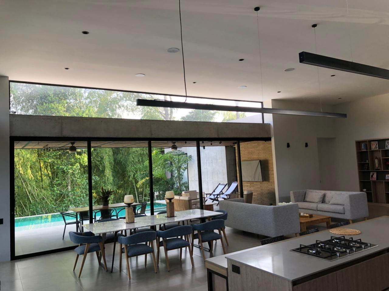 Minimalistic Design 3 Bedroom House in The Colombian Coffee Region [Cerritos-Pereira] — imagen 3