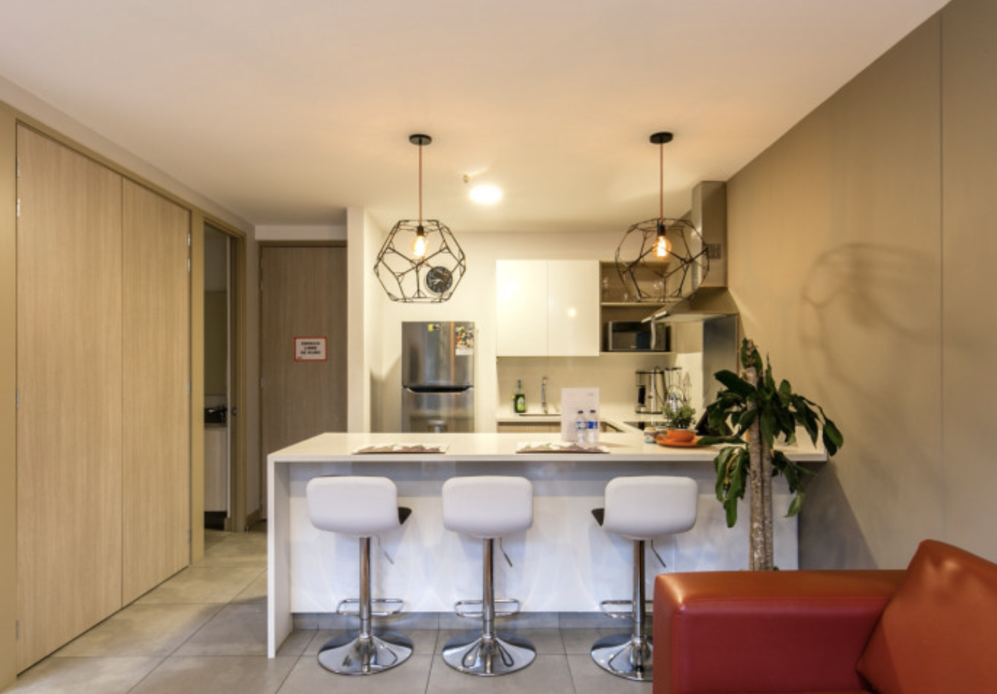Unique Daily Rental Airbnb Allowed Apartment in El Poblado — imagen 3