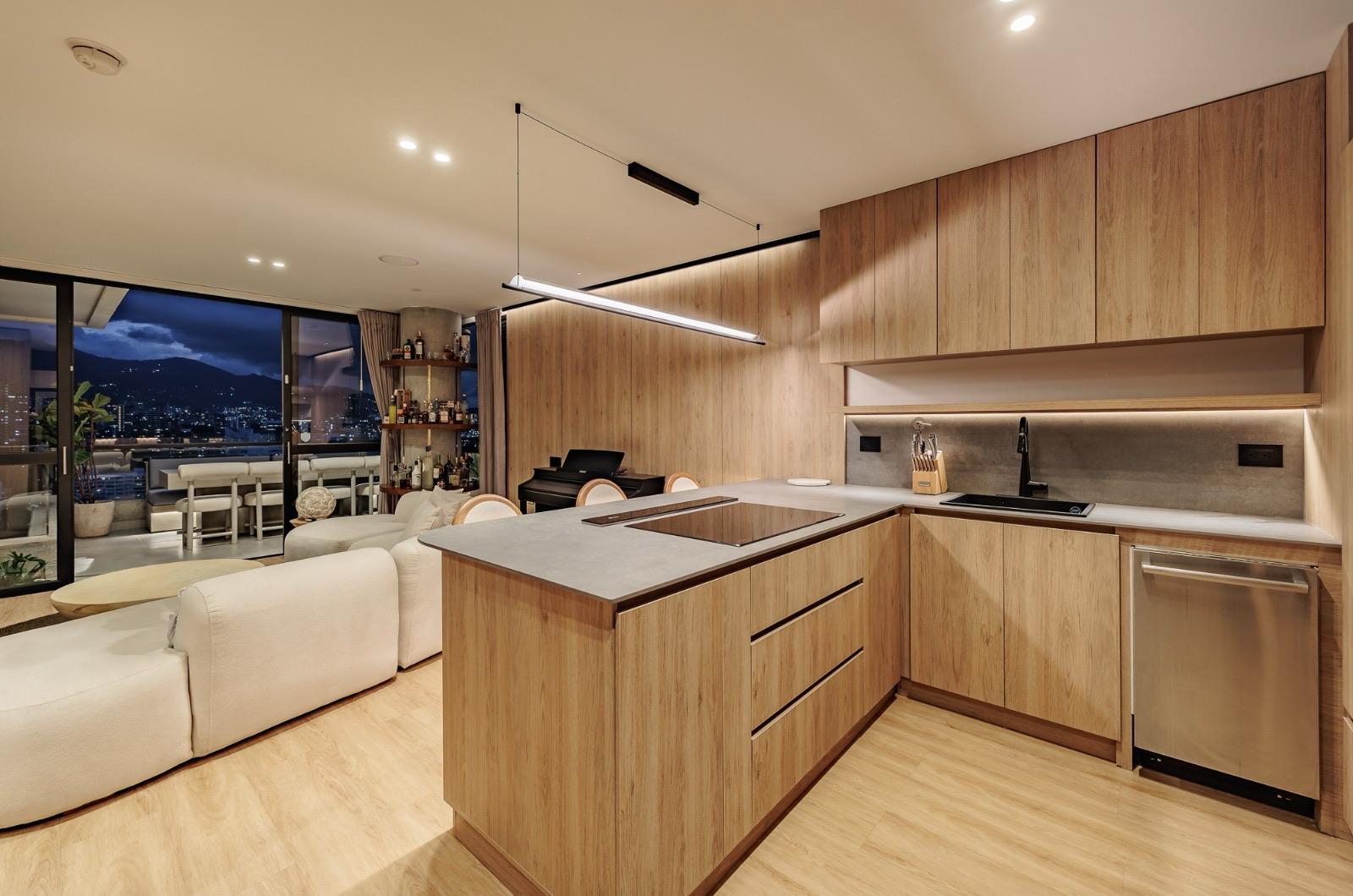 Two-bedroom Masterpiece Condo with High-end Finishes in Lalinde, El Poblado – Medellin — imagen 1