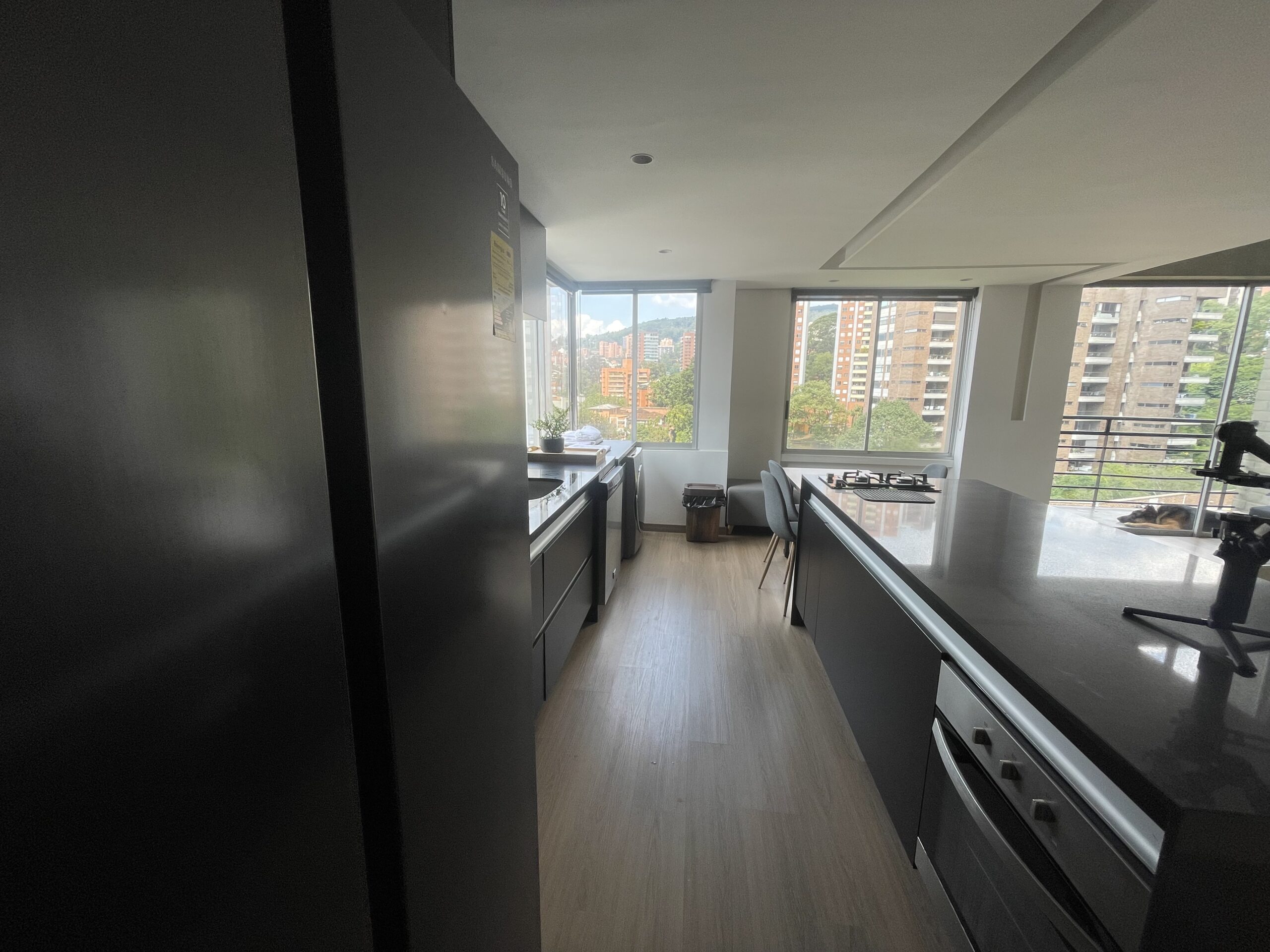 Luxurious Three Level Penthouse with Stunning Terrace Views — imagen 3