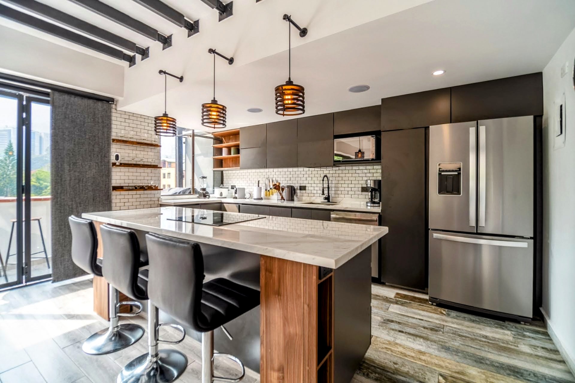 Turnkey Duplex Penthouse Located in Las Lomas — imagen 3