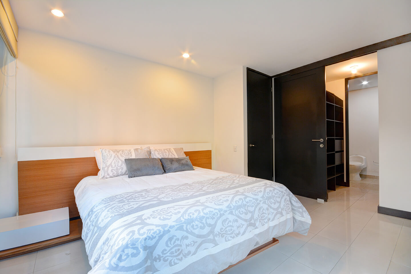 One-Bedroom Apartment in the Golden Mile Area — imagen 1