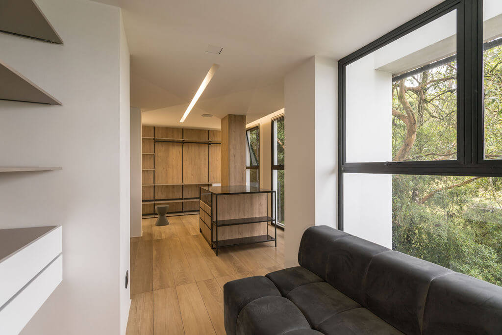 Majestic Multi Level House with the Most Elegant Finishes [Fully Furnished] — imagen 4