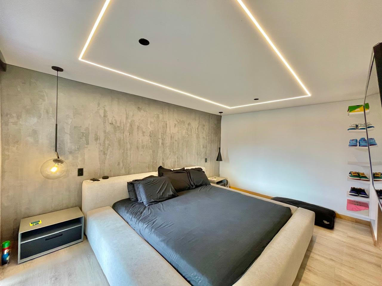 Modern Two Bedroom Apartment with Unique City Views — imagen 1