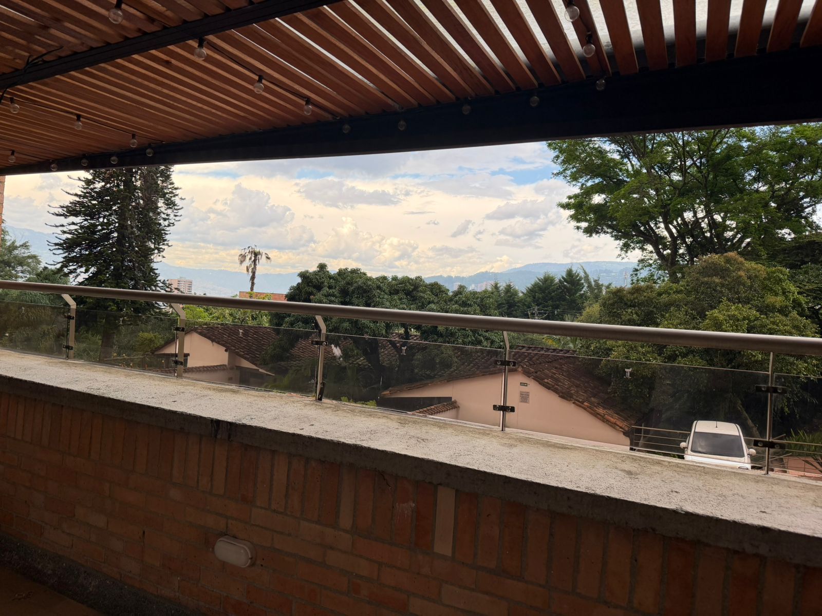 El Tesoro Two Bedroom Apartment with Immense Terrace — imagen 3