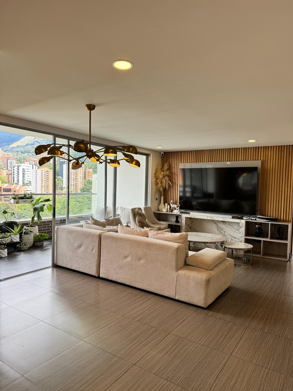 Modern Top Level Apartment with Amazing City Views – Medellin — imagen 4